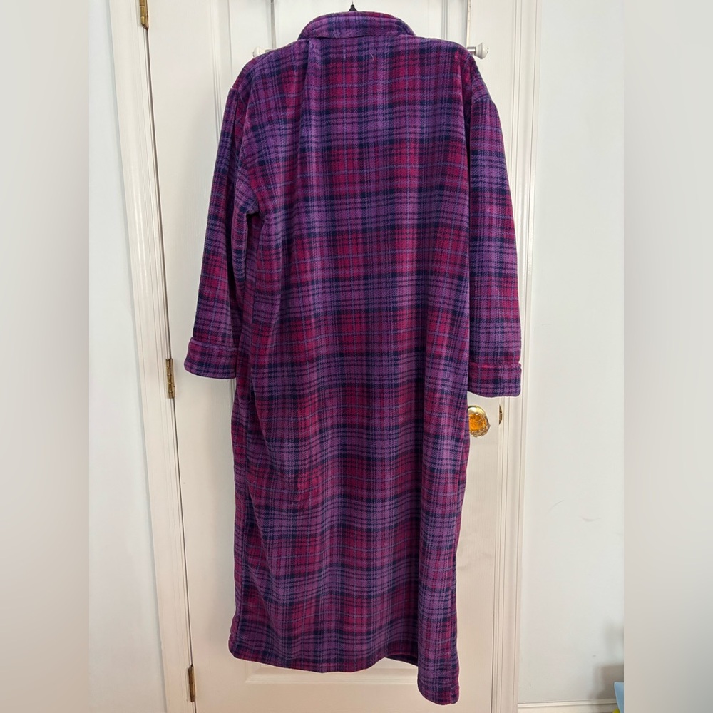 Cozy Plaid Robe - Picture 6 of 6